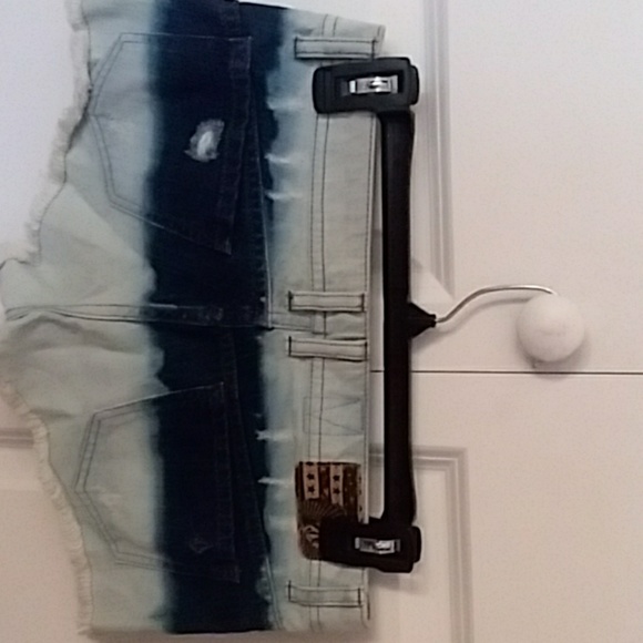 Distressed denim shorts Volcom - Picture 2 of 4